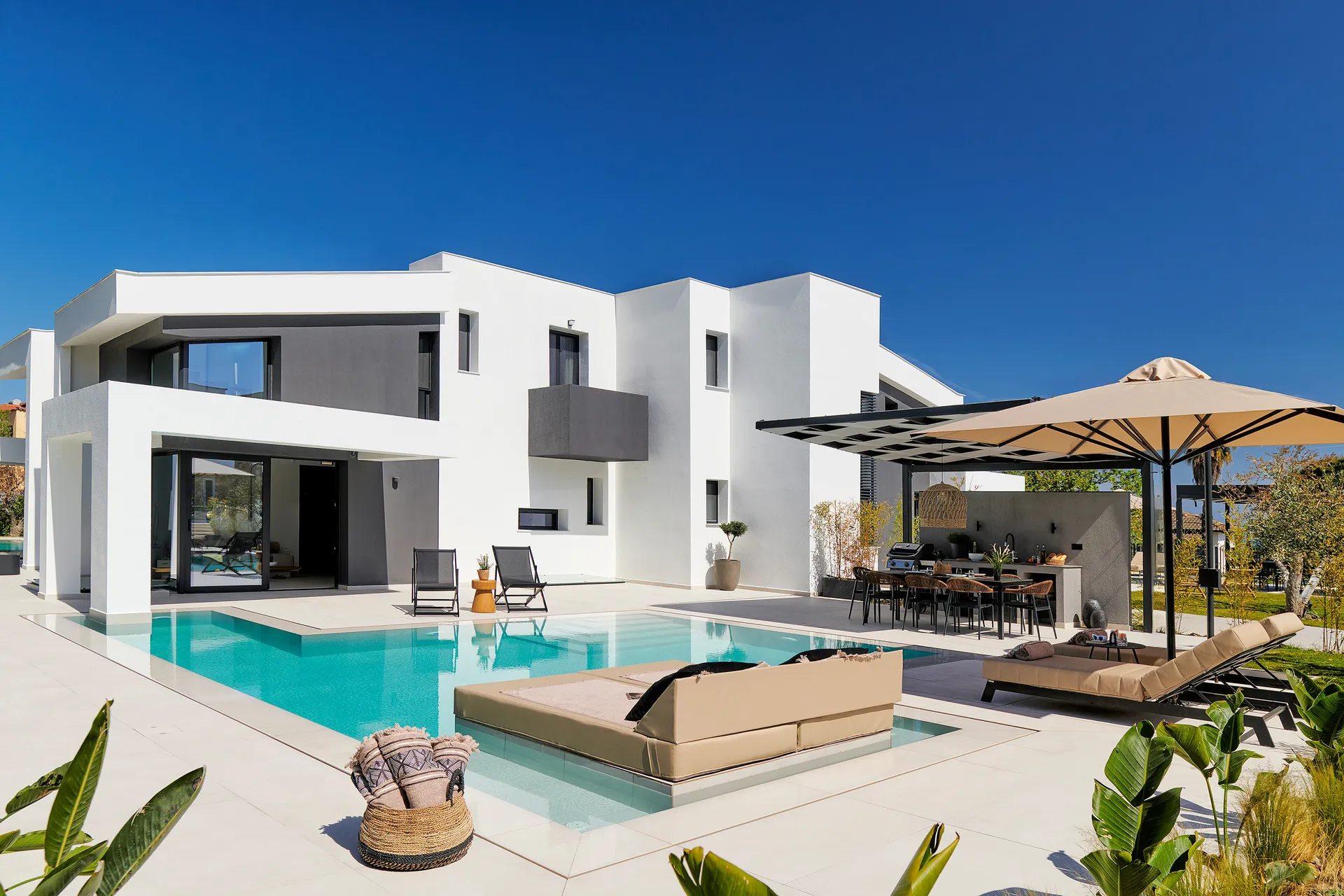 Seasalt Luxury Villa-4-Bedroom Villa with Private Pool